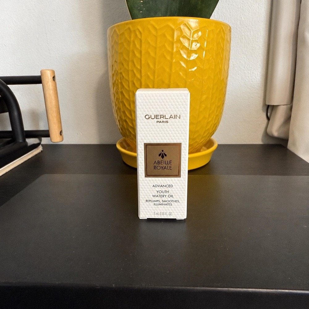 Guerlain Abeille Royale Advanced Youth Watery Oil 5ml NEW in box